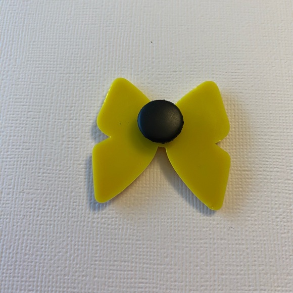 Girls Large Bow Shoe Charms - Picture 2 of 2